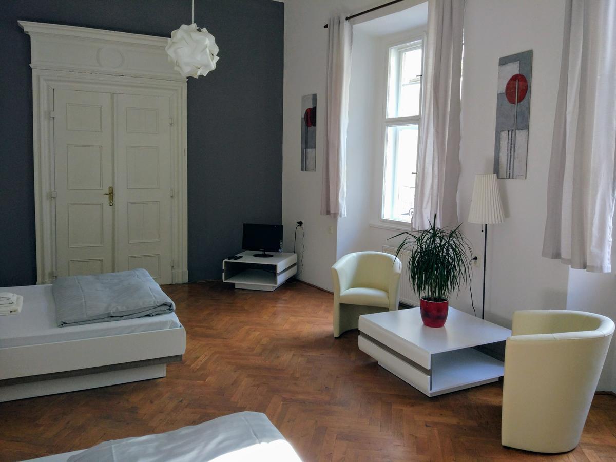 Tynska 7 Apartmán